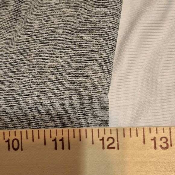 Outdoor Voices Women's Gray Racerback Two-Tone High Neck Athena Top Small - Picture 5 of 8